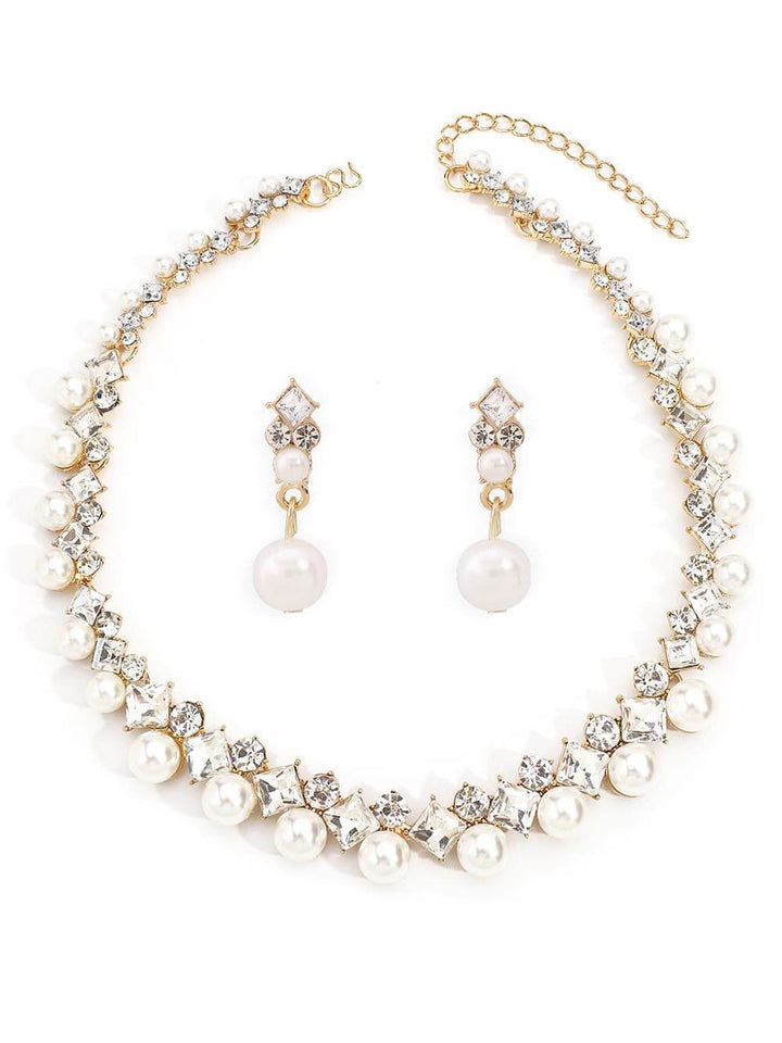 Elegant Baroque Alloy Necklace and Pearl Earrings Set