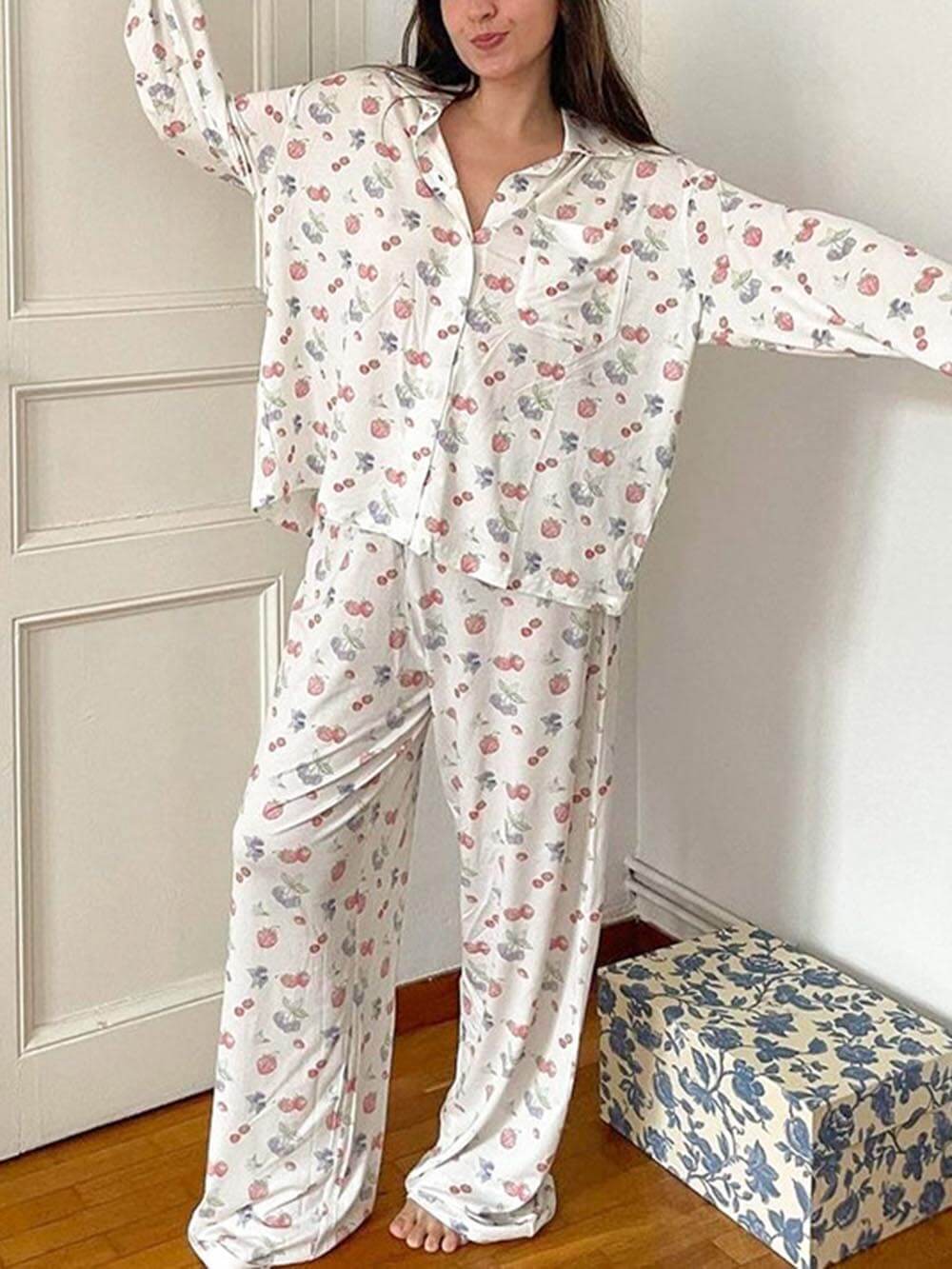 Conjunto de pijama casual com estampa de coração