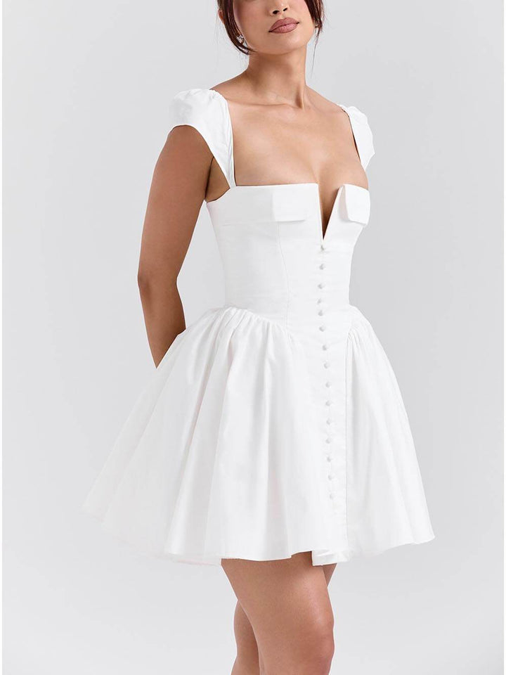 Mini-robe exquise à taille plissée et col en V