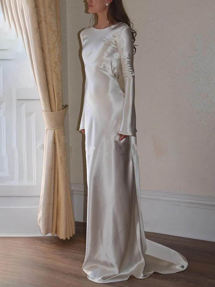 Elegantes und exquisites, rückenfreies Satin-Maxikleid mit Rundhalsausschnitt