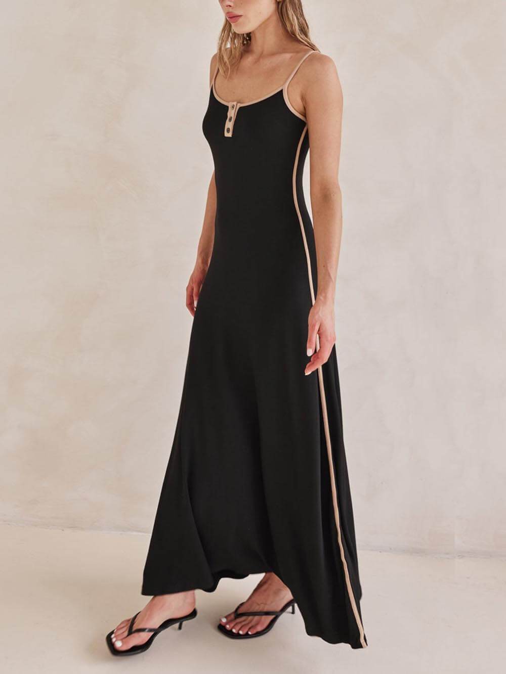 Exquisite Contrast Stripe Stitching Backless Suspender Maxi Dress