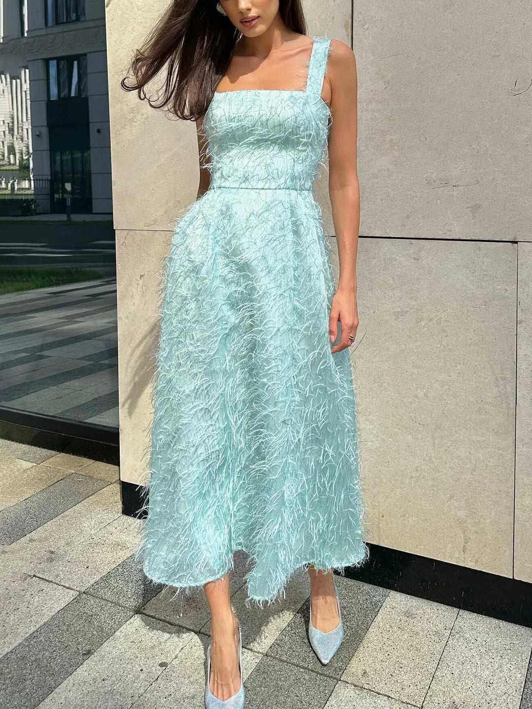 Vestido Midi Elegante Sem Encosto Cintura Alta