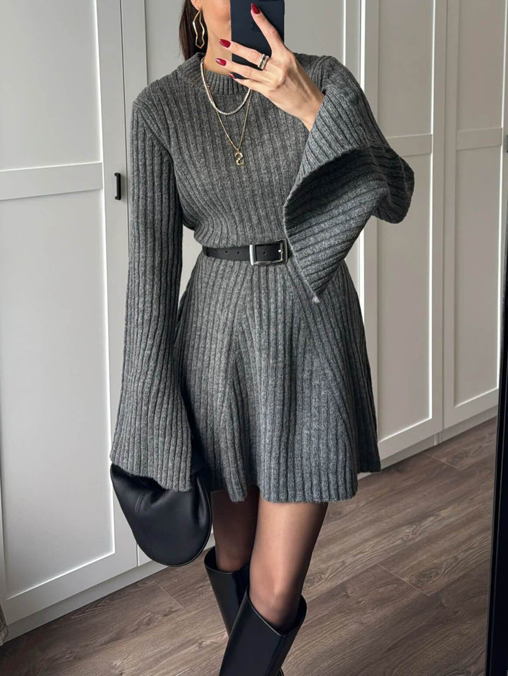 Klassisk Bell Sleeve Grå Mini Sweater Dress